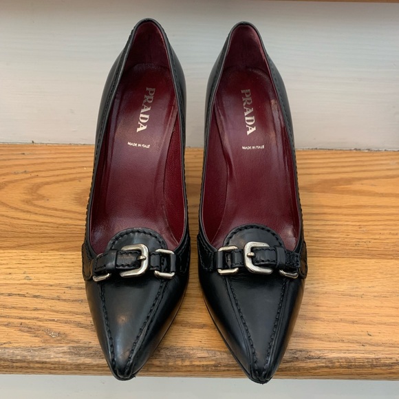 EUC Prada Black Leather Pump - Picture 2 of 8